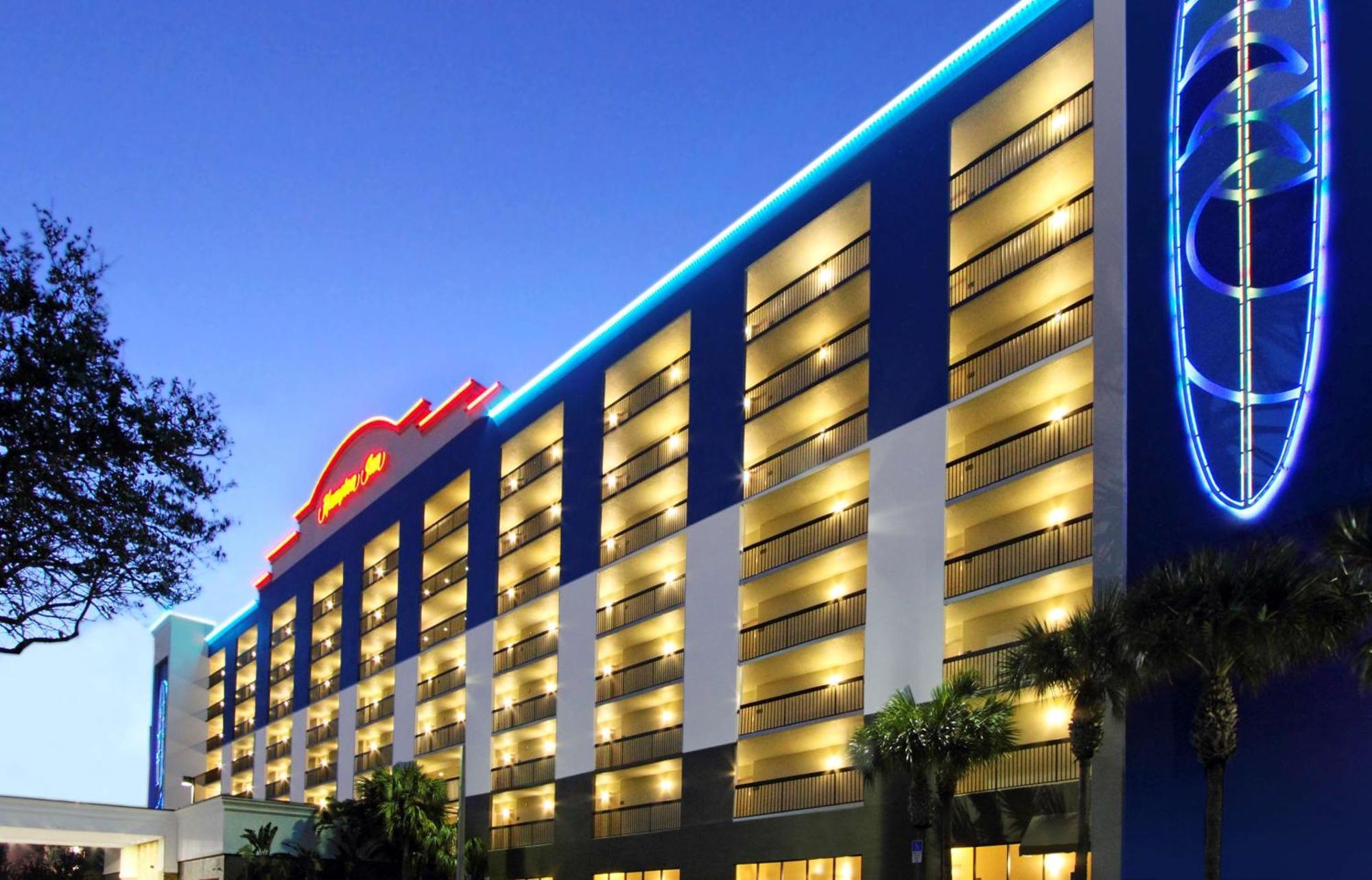 Hampton Inn Cocoa Beach Exterior photo