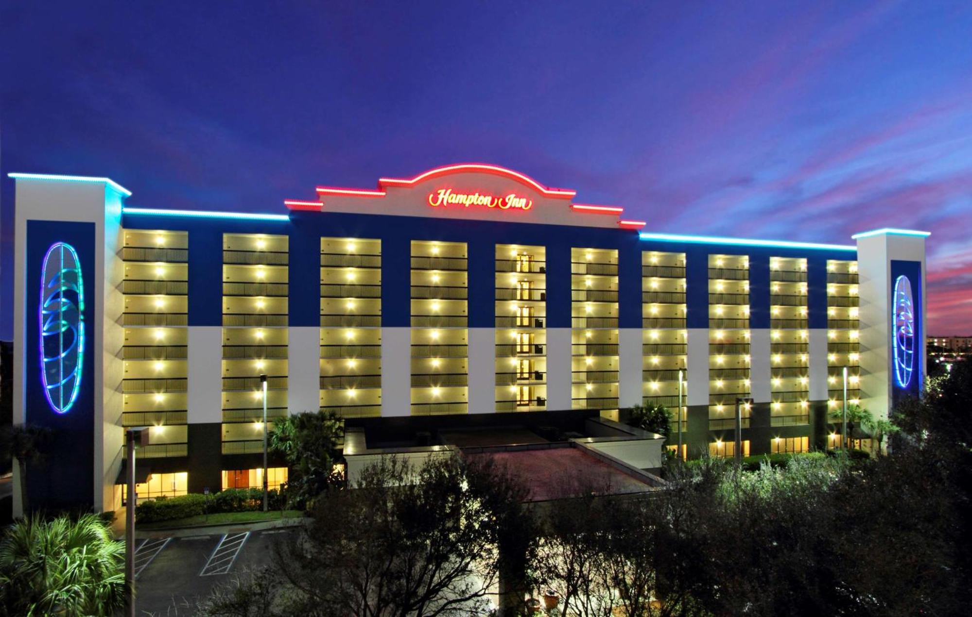 Hampton Inn Cocoa Beach Exterior photo