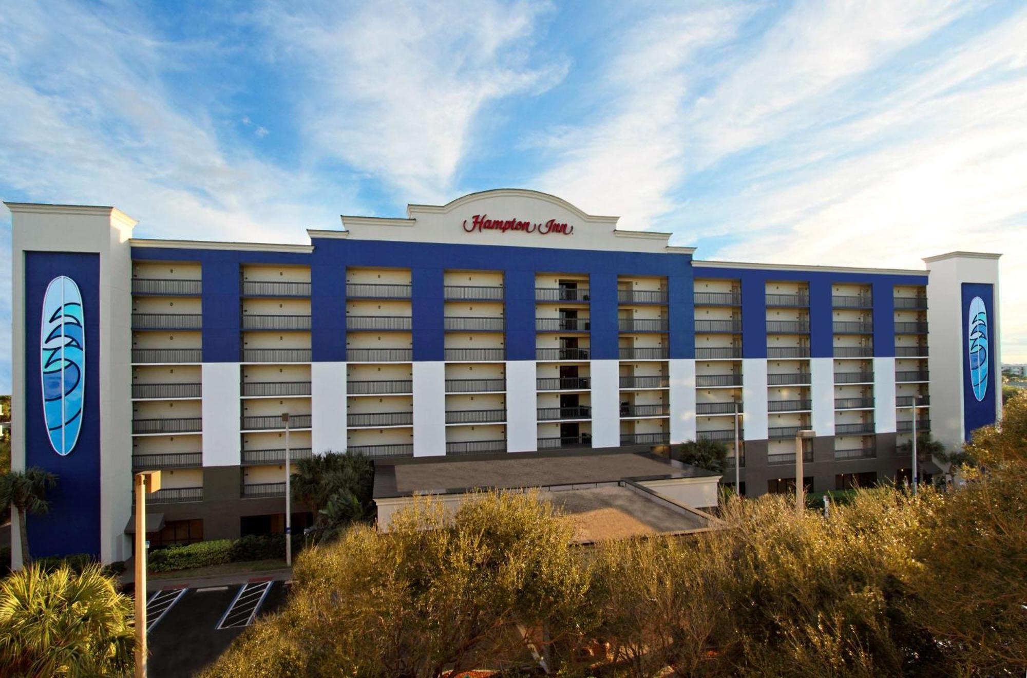 Hampton Inn Cocoa Beach Exterior photo